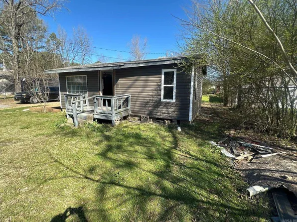 126 Valley St, Benton, AR 72015