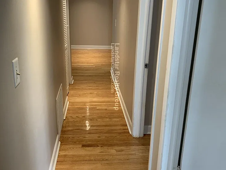 4924 Mulford St #3E — Photo 11