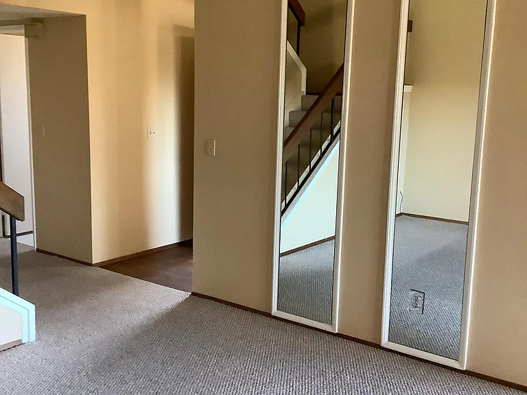 1462 Bridgeview Dr — Photo 7