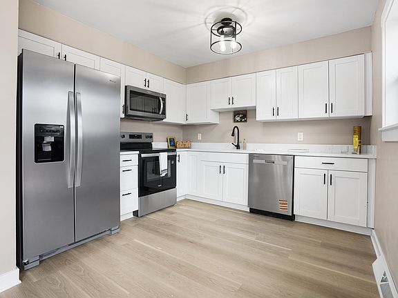 4th image of 798 Cox Rd