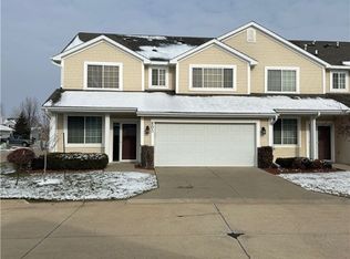 803 SE Sunset Ln, Waukee, IA 50263