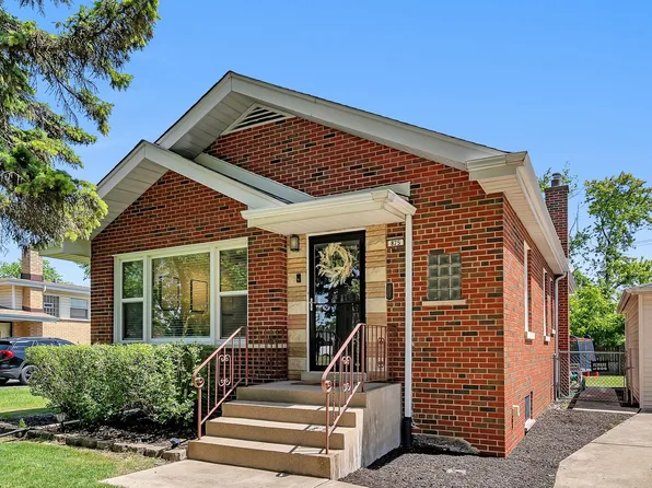 875 N Maple Dr, Chicago Heights, IL 60411