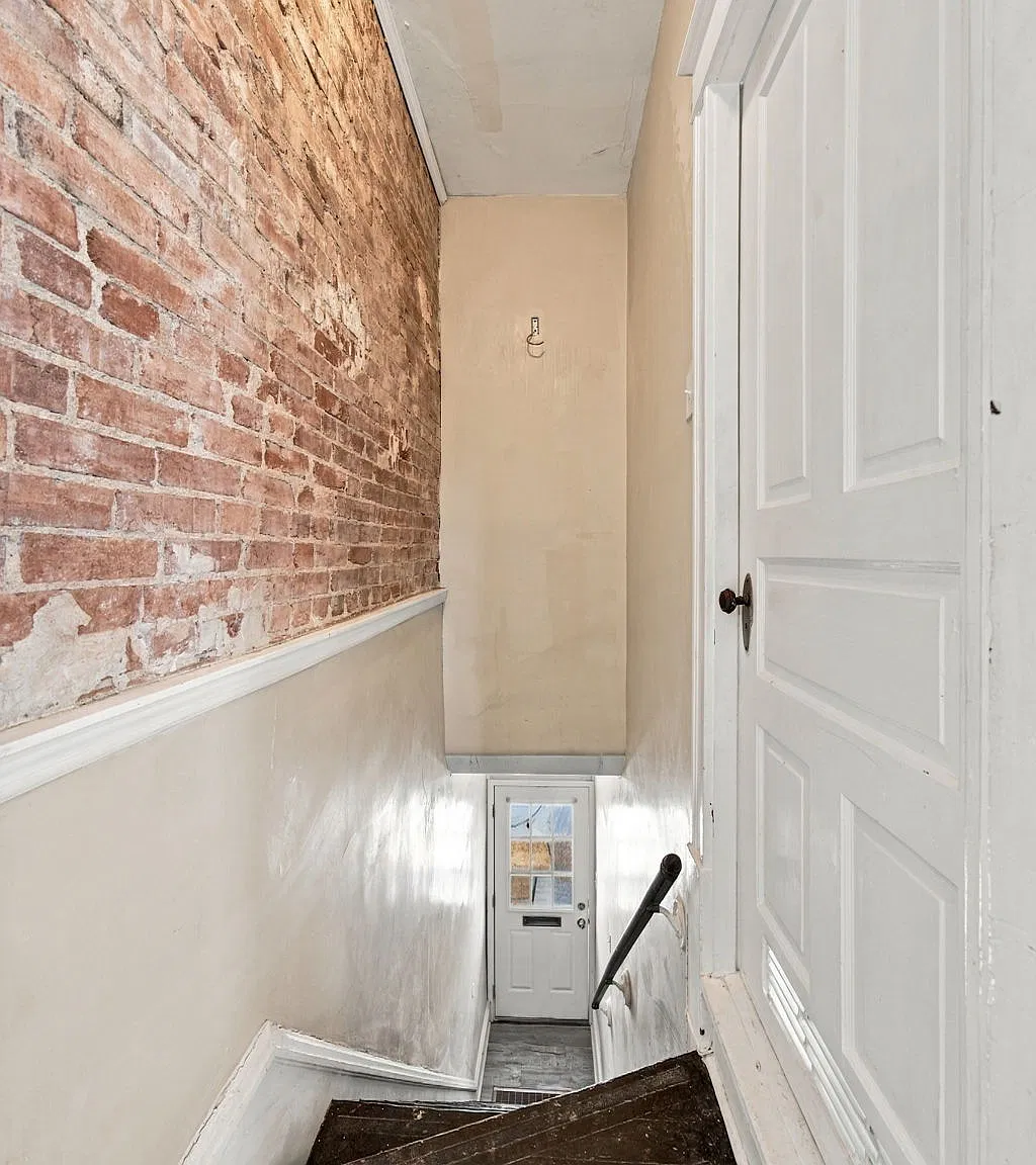 1 bed, 931 sqft, $1,350 — Photo 4