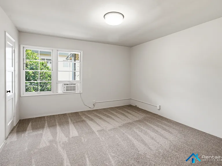 449 N Euclid Ave #G — Photo 7