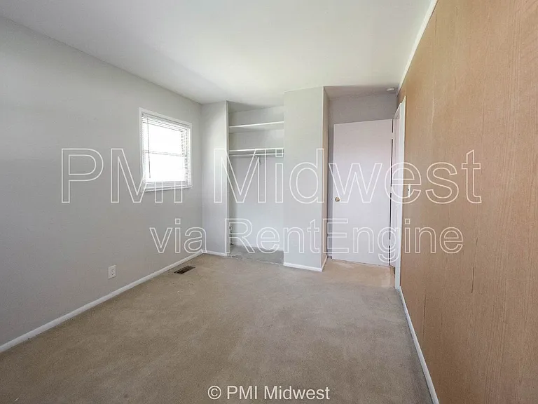 3926 Malibu Dr — Photo 11