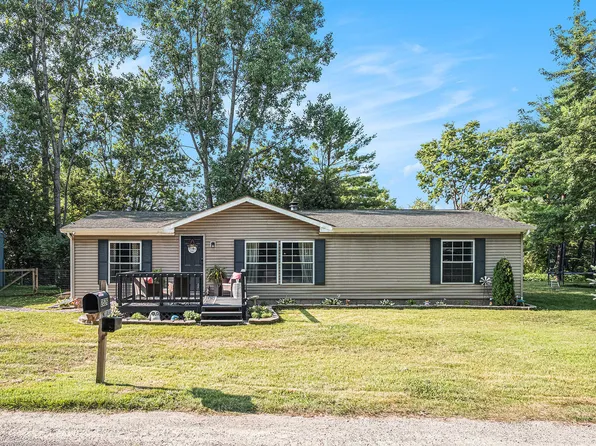 2526 E Main St, Ionia, MI 48846