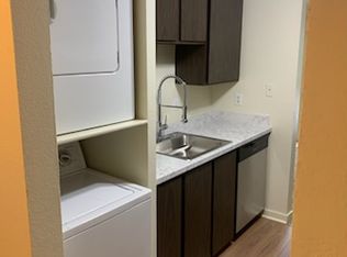 1609 1st St #10, Kirkland, WA 98033