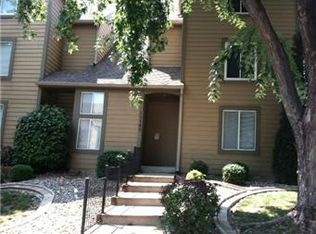 11142 Nieman Rd, Overland Park, KS 66210