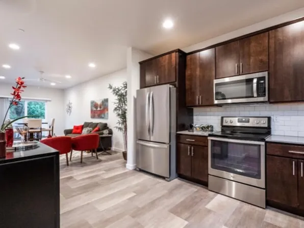 911 N 17th Ave Unit D, Bozeman, MT 59715