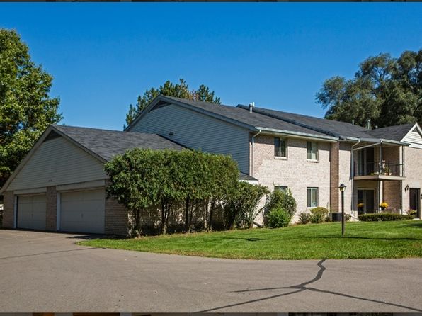 1504 Locust St #2B-1BA-975SQFT