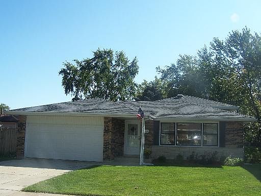 1st image of 6509 W 180th St