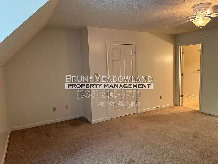 6523 Doe Creek Way — Photo 25