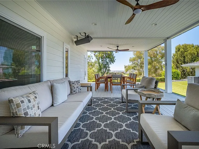15 Lantana Pl #A — Photo 3