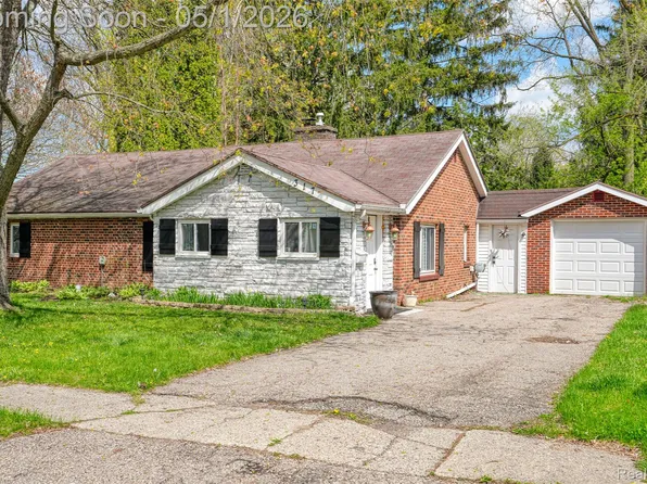 317 Crossman St, Williamston, MI 48895