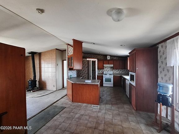 4th image of 44050 W Fort Rock Rd
