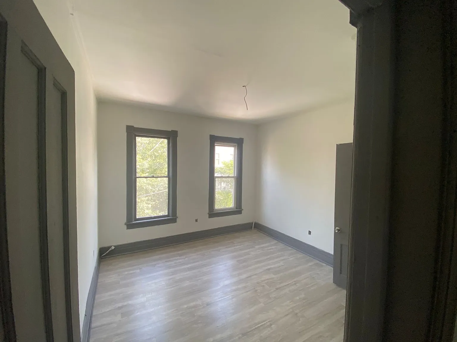 4 bed, $1,599 — Photo 3