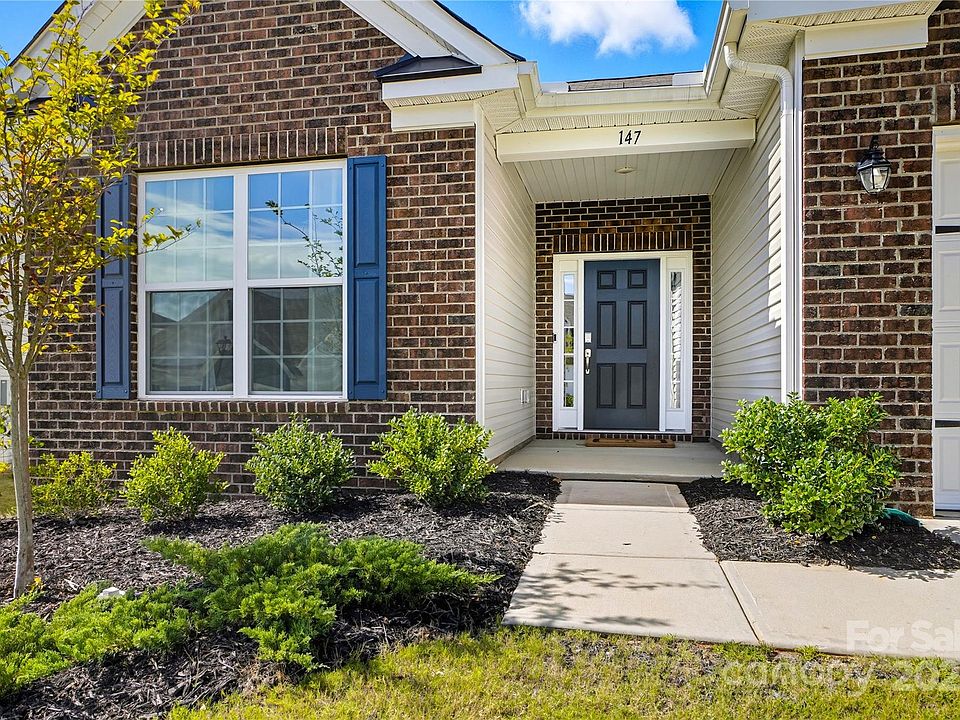 1st image of 147 Dubois Dr