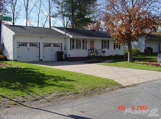 535 Woodlot Ct, Belding, MI 48809