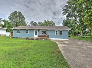 2326 S File Dr, Decatur, IL 62521