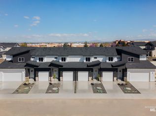 5014 E Hagadorn Ln, Nampa, ID 83687