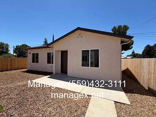 124 Sunnyside Ave #B Photo 1