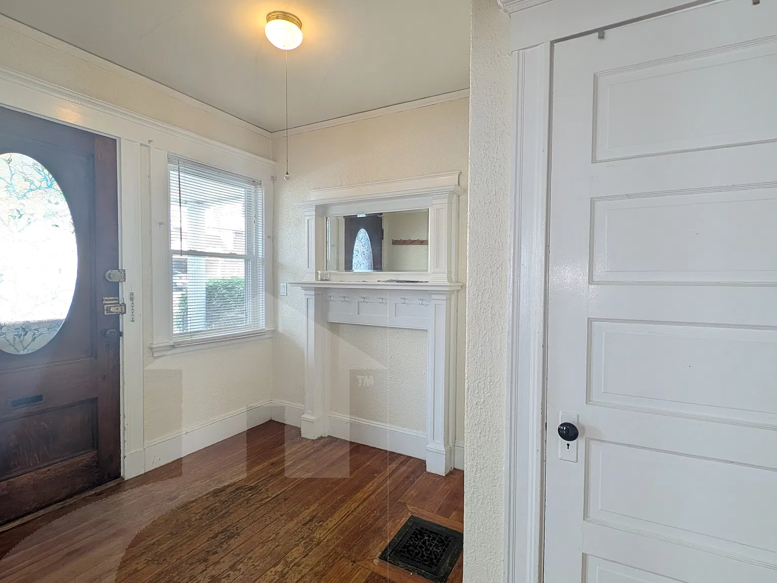 2 bed, $2,700 — Photo 4