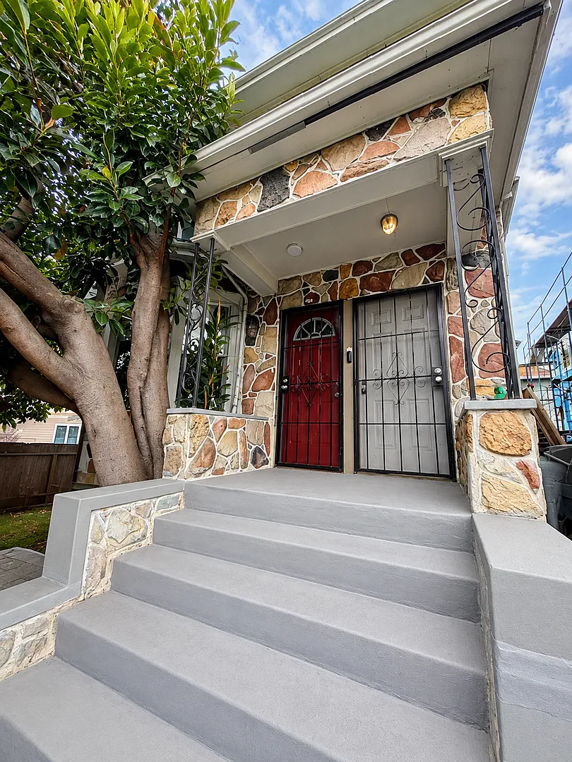 Beautiful Duplex — Photo 1