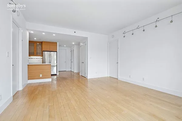 Rented by Sotheby's International Realty | media 2