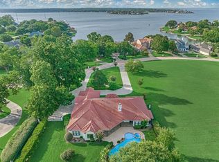 66 Lake Estates Dr, Montgomery, TX 77356