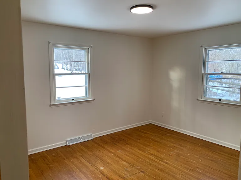 149 Walnut St — Photo 10