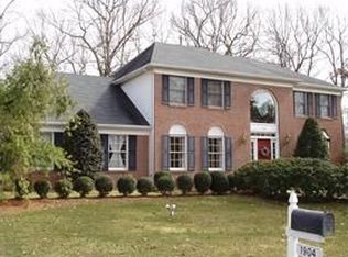 1904 Teaberry Ave, Williamstown, NJ 08094