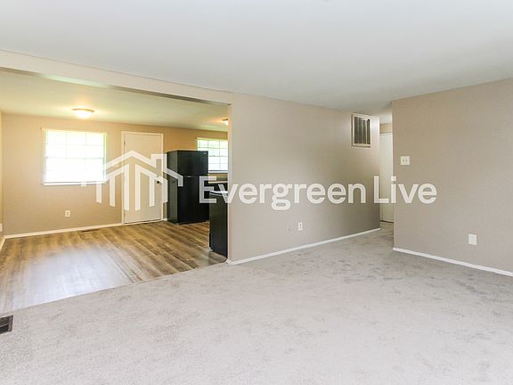3rd image of 2036 Overlook Ct