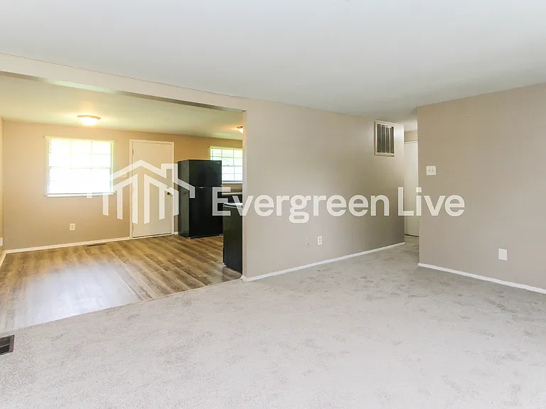 2036 Overlook Ct — Photo 3