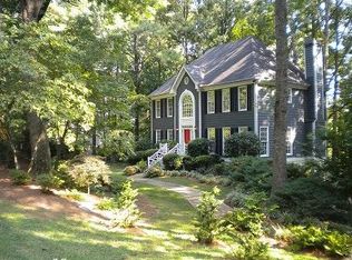 140 Stewart Dr, Sandy Springs, GA 30342