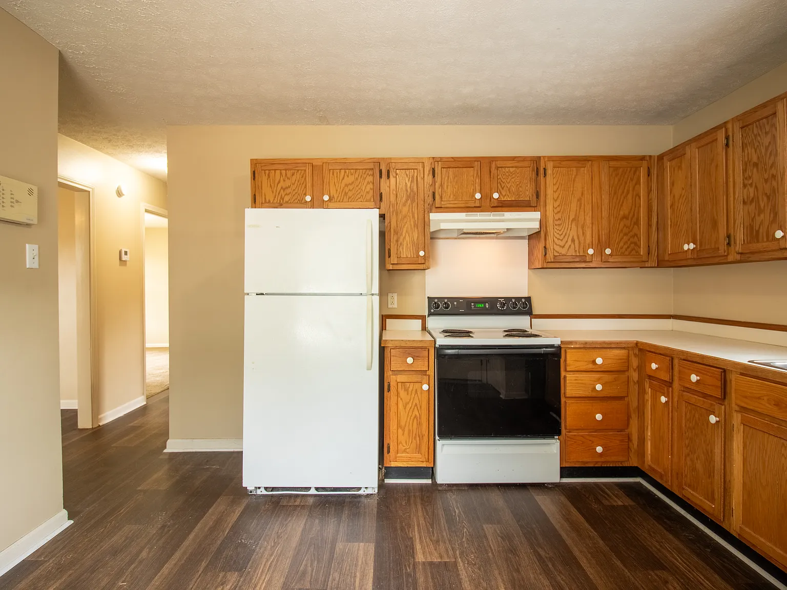 2 bed, 950 sqft, $895 — Photo 3