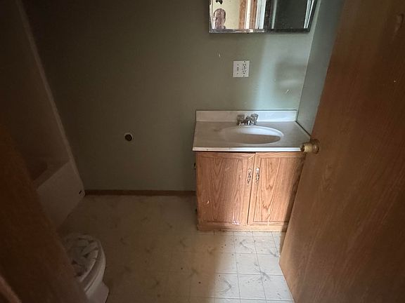 2nd image of 514 S Wall St #9