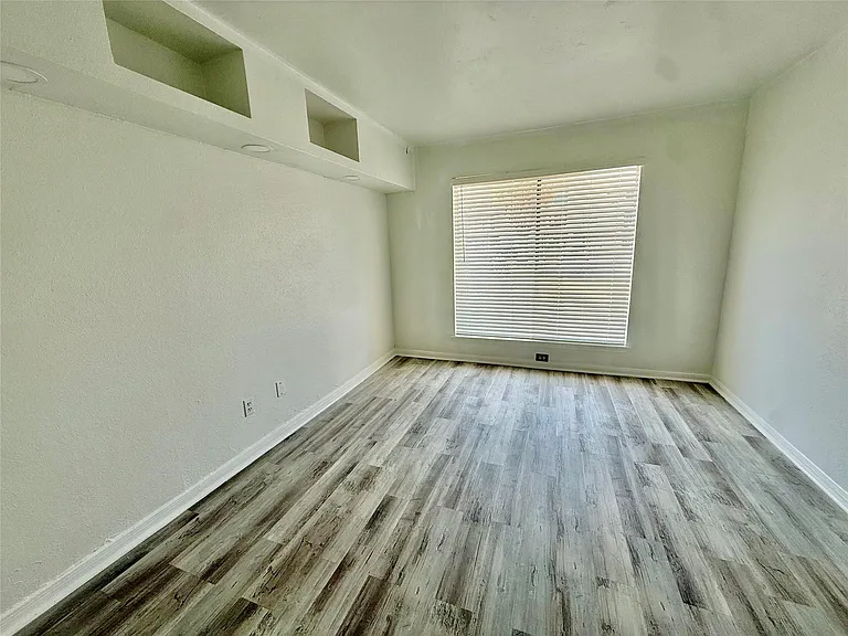 2830 S Bartell Dr #9 — Photo 10