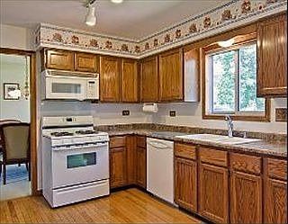 5th image of 622 Aspen Dr