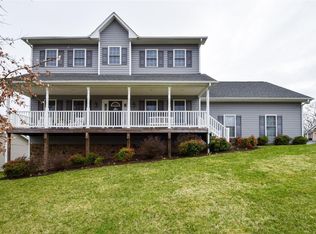 1701 Meadows Rd, Vinton, VA 24179