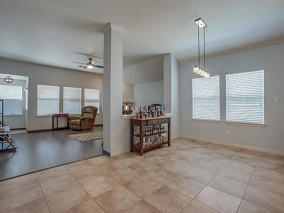 4th image of 220 Bluefinch Dr
