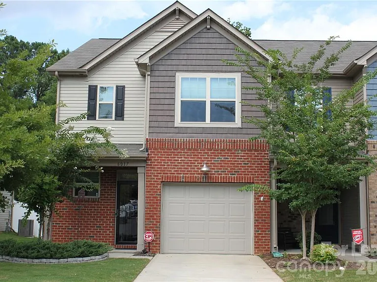 6017 Sweetbay Ln — Photo 1