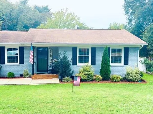 19213 Carter Cir, Cornelius, NC 28031