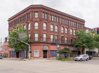 419 S 2nd St #301, Clinton, IA