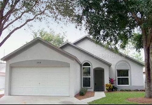 1st image of 1210 Lake Blue Cir