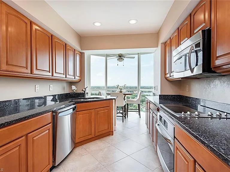 4255 Gulf Shore Blvd N #1403 — Photo 3
