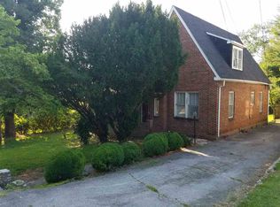 137 E Old A J Hwy #J, Jefferson City, TN 37760