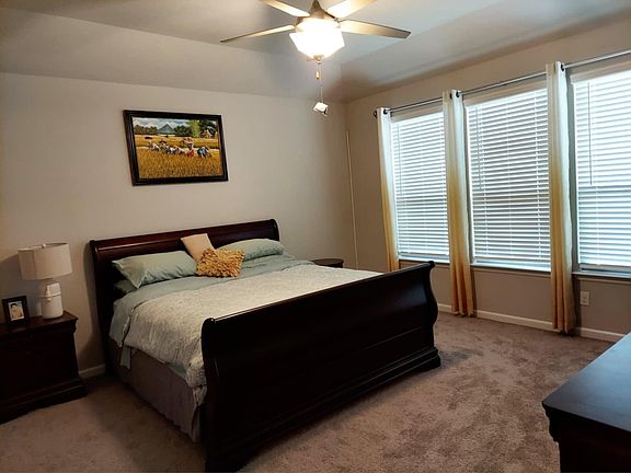 5th image of 227 Chase Creek Dr
