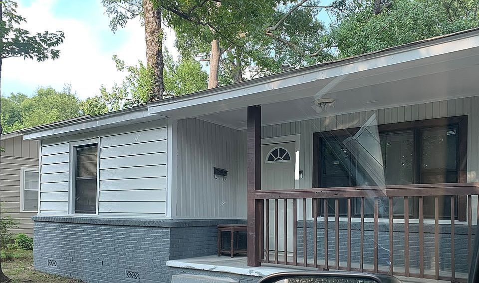 1st image of 3215 Katherine St