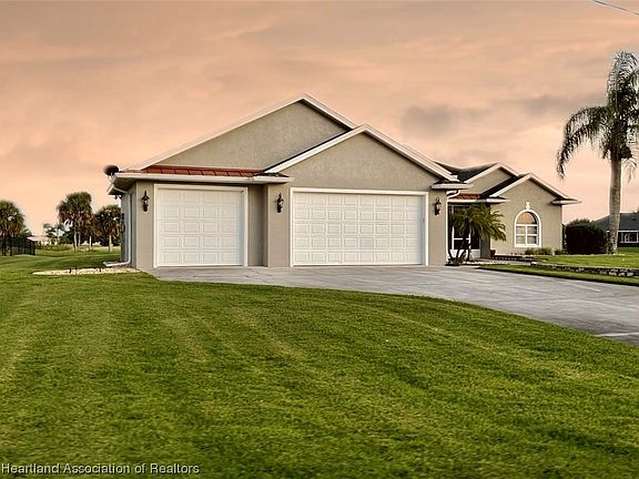 2nd image of 1605 Duane Palmer Blvd