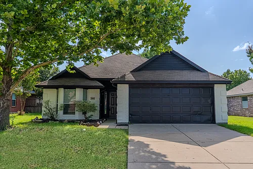 2809 Mitchell Ln Photo 1